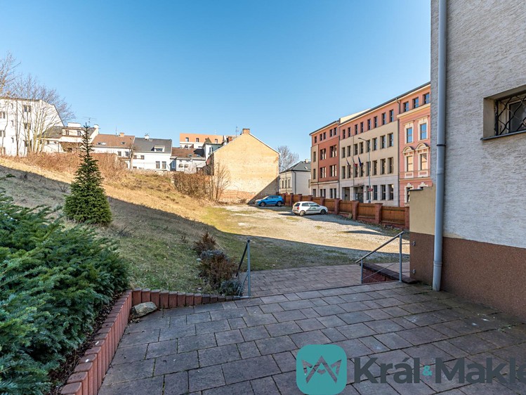 Pronájem kanceláře 100 m² - foto 7