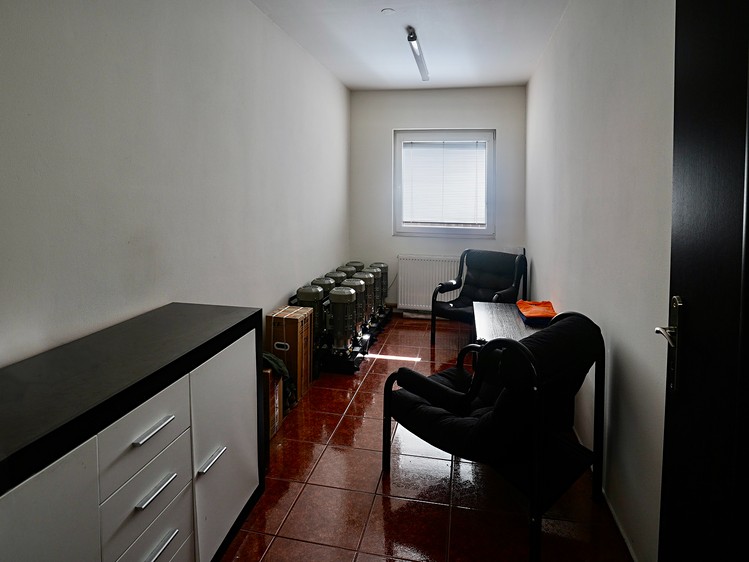 Pronájem kanceláře 226 m² - foto 8