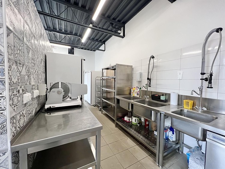 Pronájem restaurace 60 m² - foto 1