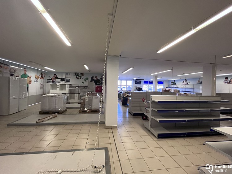 Pronájem obchodního prostoru 450 m² - foto 3