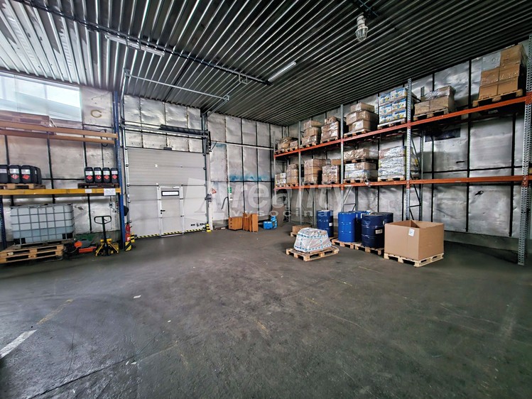Pronájem skladového prostoru 250 m² - foto 2