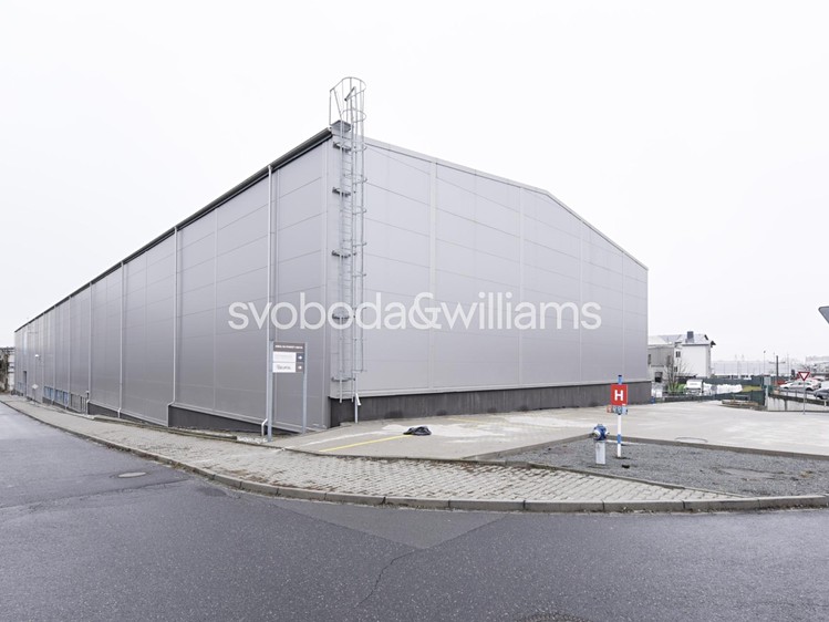 Pronájem výrobní haly, prostoru 1 380 m² - foto 4