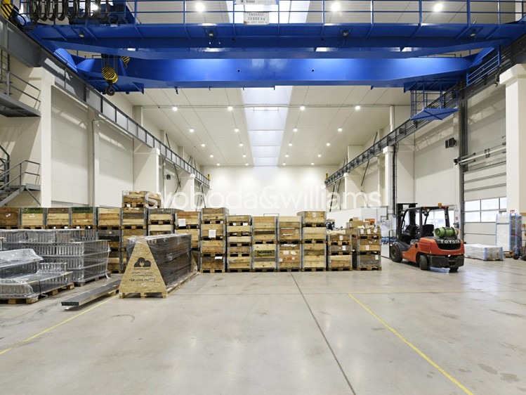 Pronájem výrobní haly, prostoru 1 380 m² - foto 3