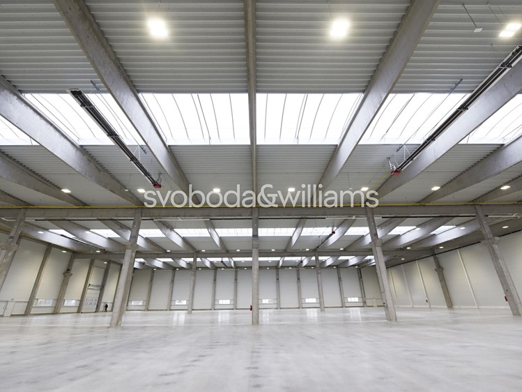 Pronájem výrobní haly, prostoru 4 948 m² - foto 4