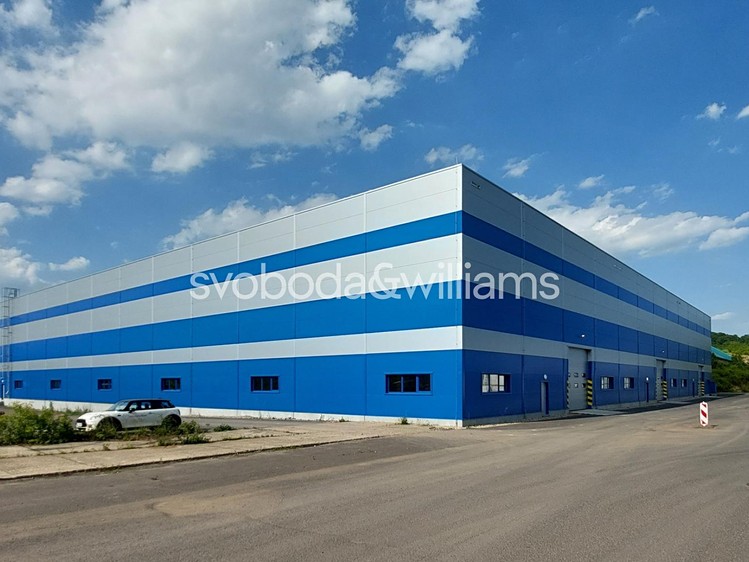 Pronájem výrobní haly, prostoru 4 948 m² - foto 5
