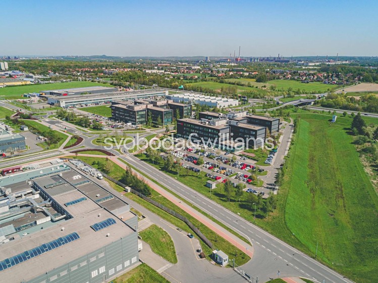 Pronájem výrobní haly, prostoru 1 359 m² - foto 3