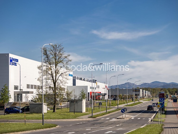 Pronájem výrobní haly, prostoru 1 359 m² - foto 5