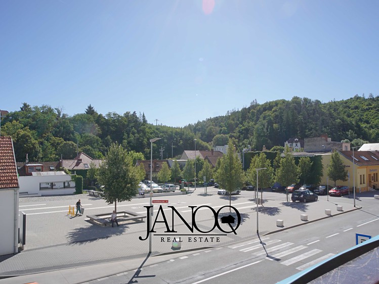 Pronájem kanceláře 198 m² - foto 4