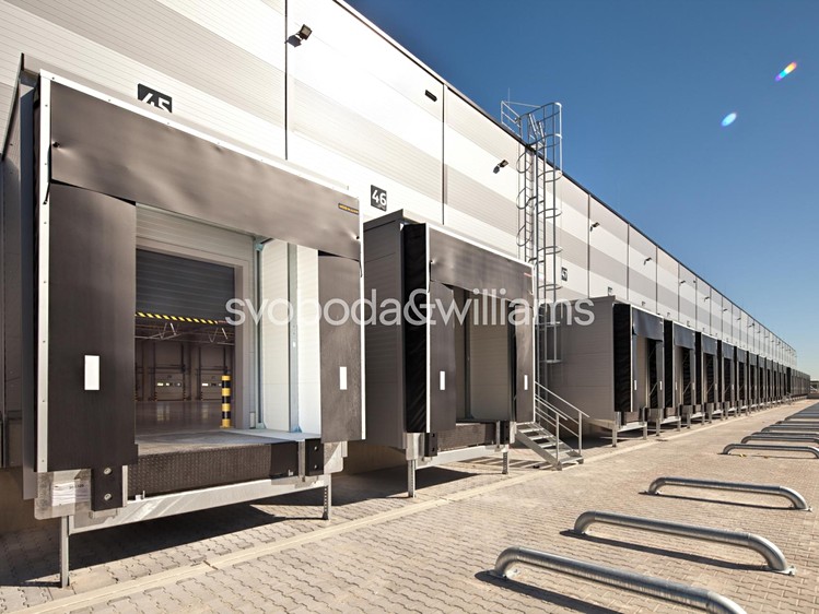 Pronájem výrobní haly, prostoru 6 689 m² - foto 2