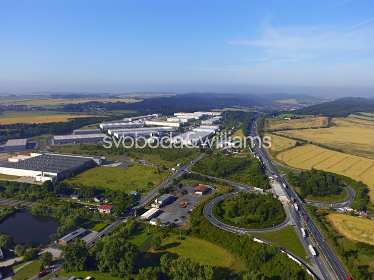 Pronájem skladového prostoru 3 154 m² - foto 1