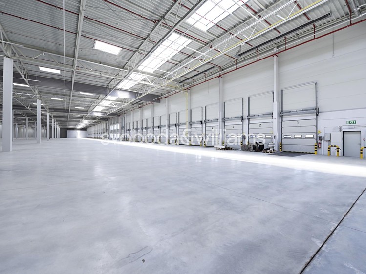 Pronájem výrobní haly, prostoru 6 048 m² - foto 4