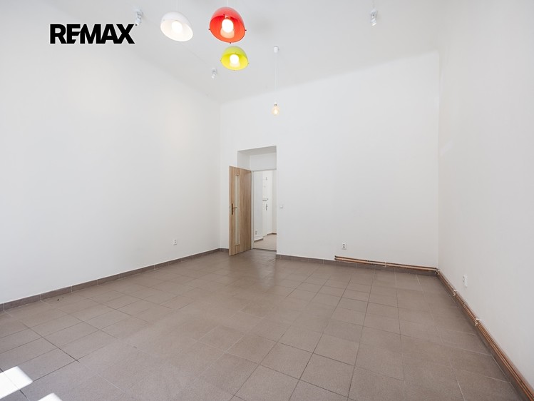Pronájem obchodního prostoru 73 m² - foto 4