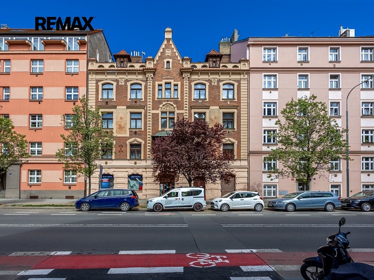 Pronájem obchodního prostoru 73 m² - foto 1