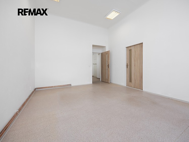 Pronájem obchodního prostoru 73 m² - foto 6