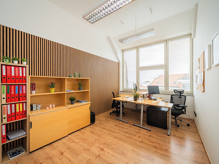 Pronájem kanceláře 21 m² - foto 1
