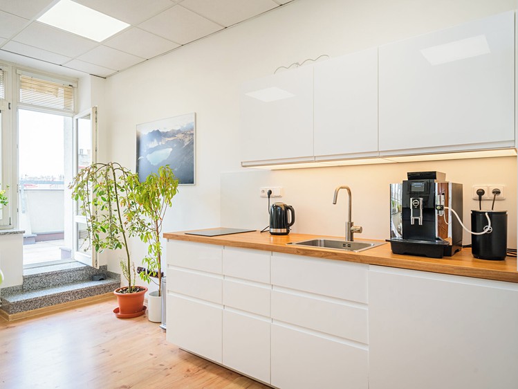 Pronájem kanceláře 21 m² - foto 3