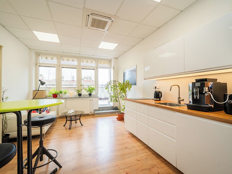 Pronájem kanceláře 21 m² - foto 5