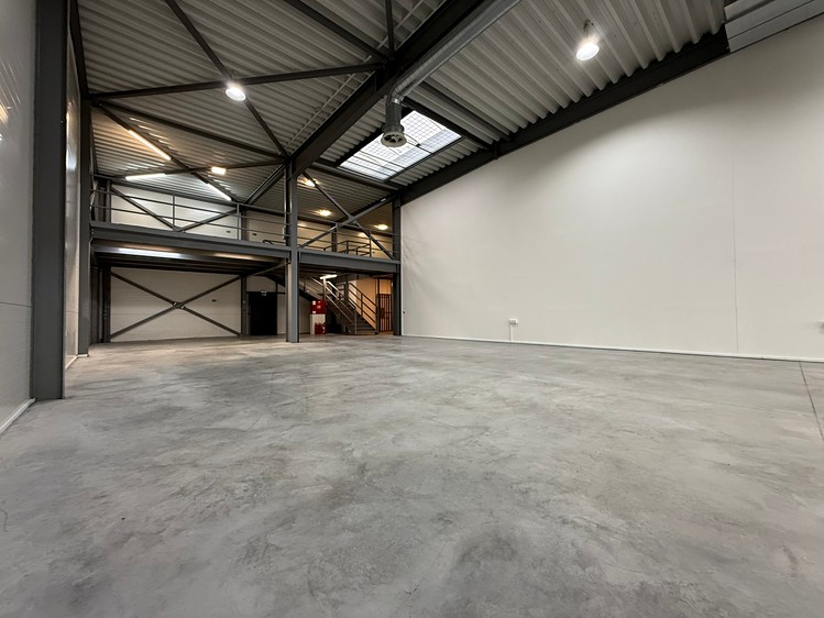 Pronájem obchodního prostoru 395 m² - foto 3