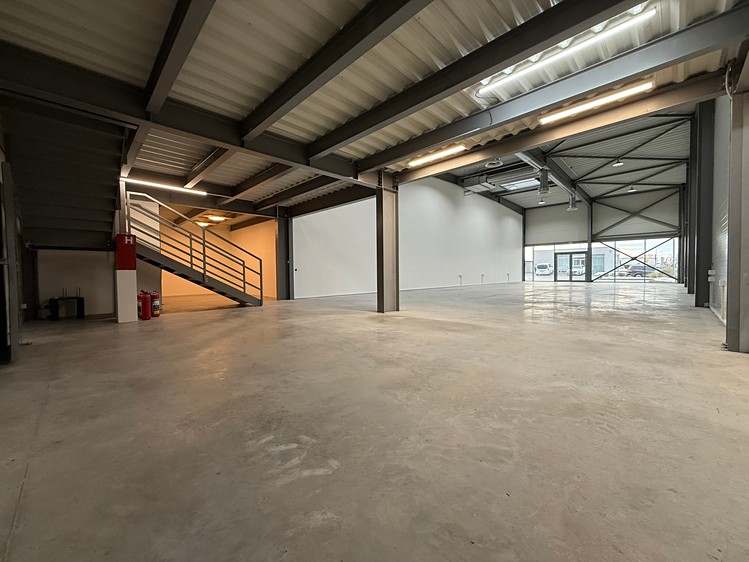 Pronájem obchodního prostoru 395 m² - foto 5