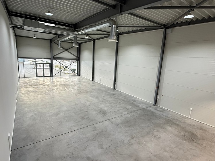 Pronájem skladového prostoru 395 m² - foto 2