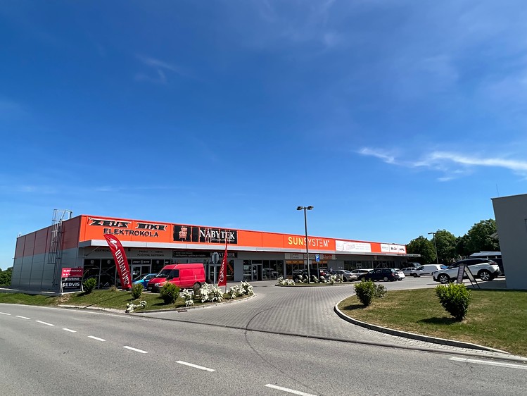 Pronájem skladového prostoru 395 m² - foto 1