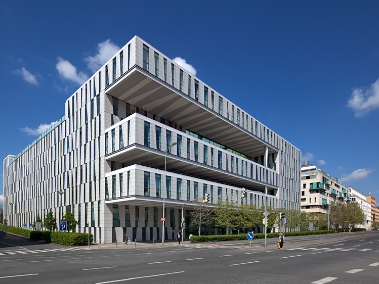 Pronájem kanceláře 440 m² - foto 1