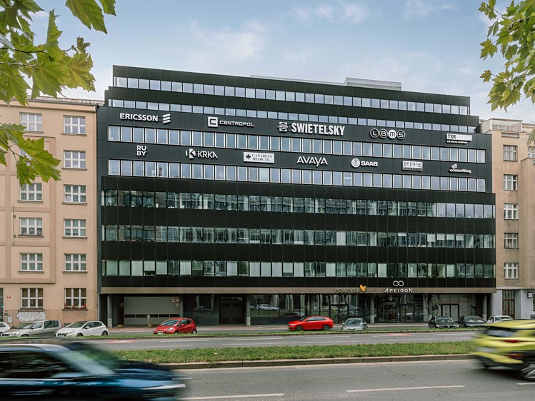 Pronájem kanceláře 630 m² - foto 1