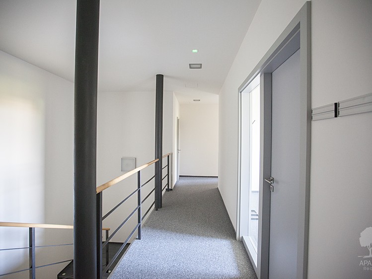 Pronájem kanceláře 43 m² - foto 5