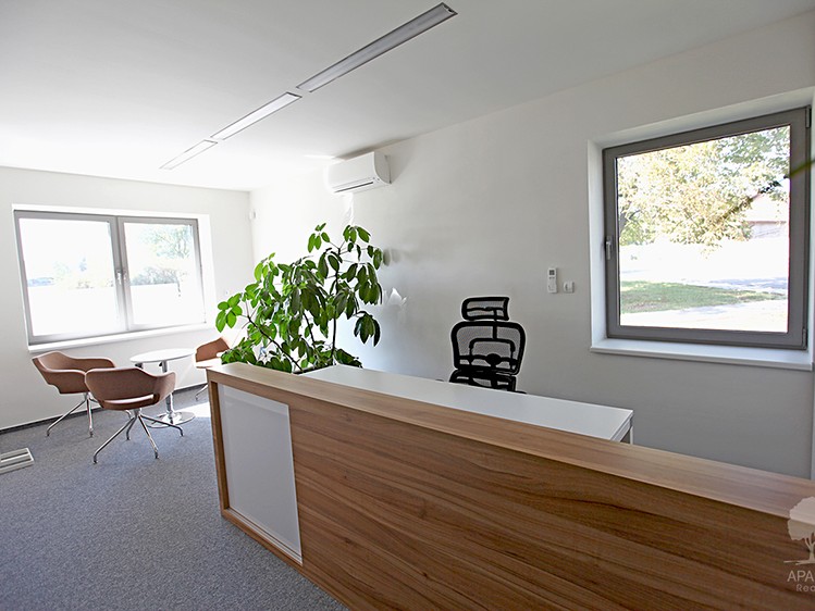 Pronájem kanceláře 43 m² - foto 8