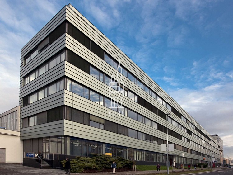Pronájem kanceláře 686 m² - foto 1