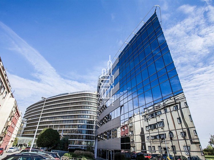 Pronájem kanceláře 475 m² - foto 1