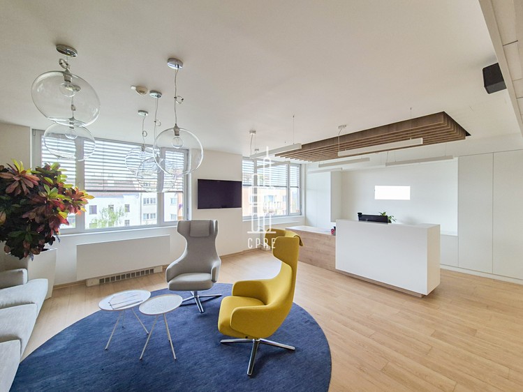 Pronájem kanceláře 756 m² - foto 2