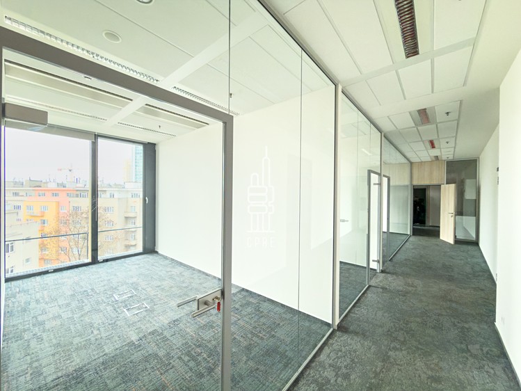 Pronájem kanceláře 392 m² - foto 2
