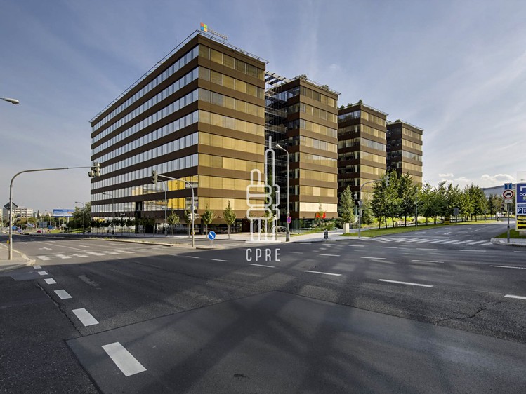 Pronájem kanceláře 1 135 m² - foto 1