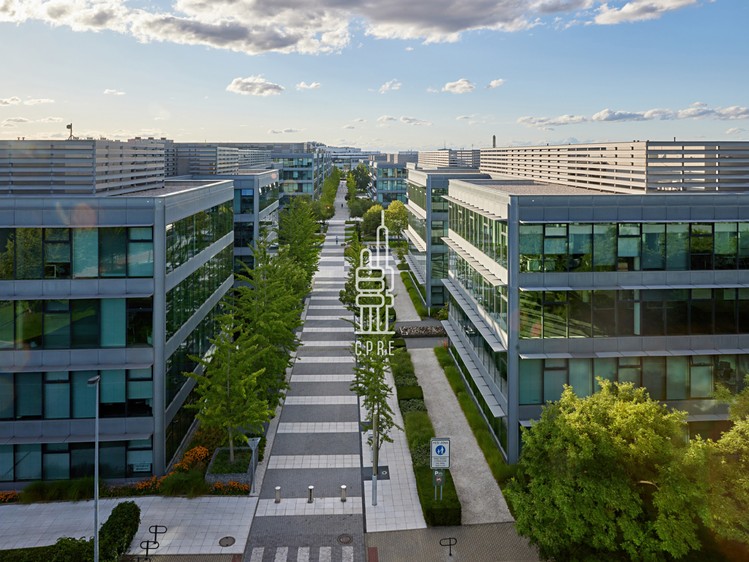 Pronájem kanceláře 531 m² - foto 1