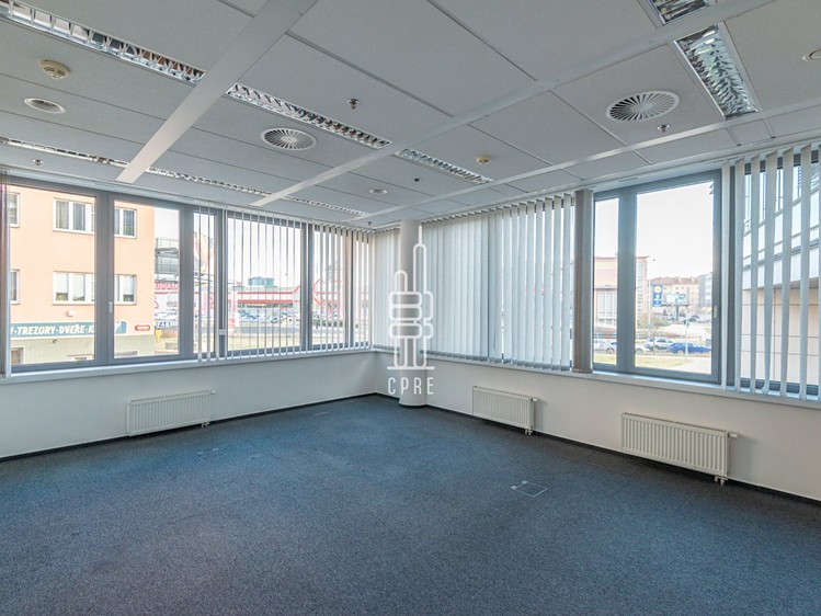 Pronájem kanceláře 527 m² - foto 4