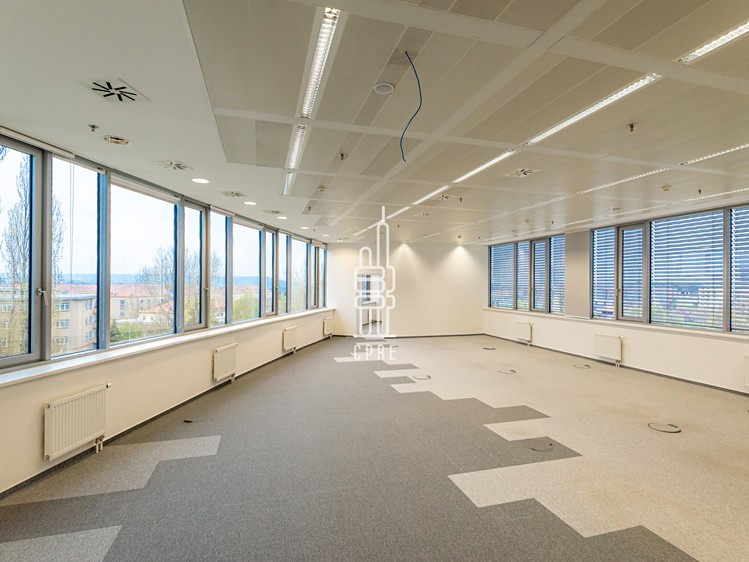 Pronájem kanceláře 651 m² - foto 2