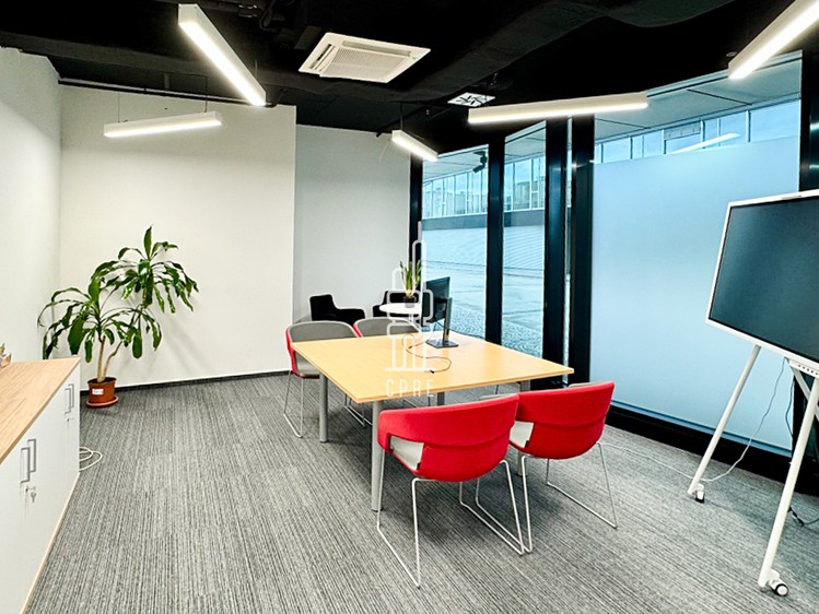 Pronájem kanceláře 195 m² - foto 2