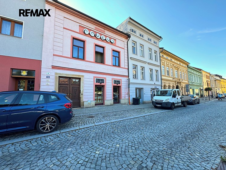 Pronájem obchodního prostoru 58 m² - foto 1