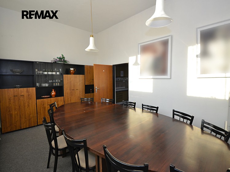 Pronájem kanceláře 57 m² - foto 4