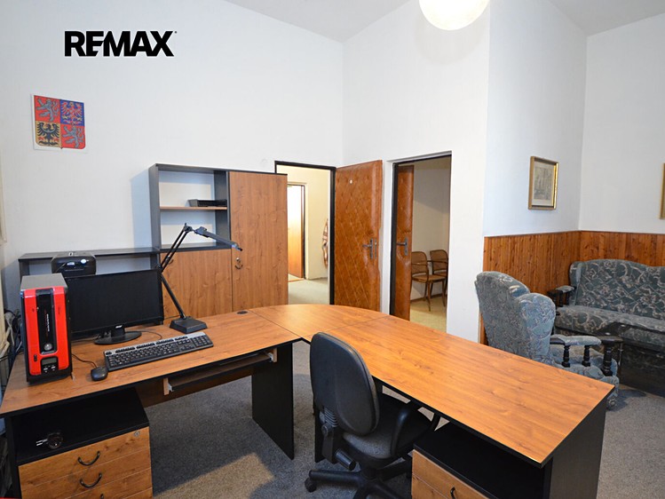 Pronájem kanceláře 57 m² - foto 6