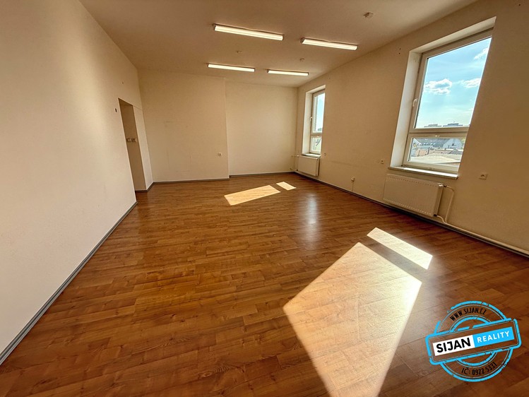Pronájem kanceláře 59 m² - foto 4