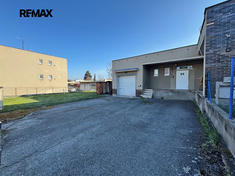 Pronájem obchodního prostoru 75 m² - foto 1
