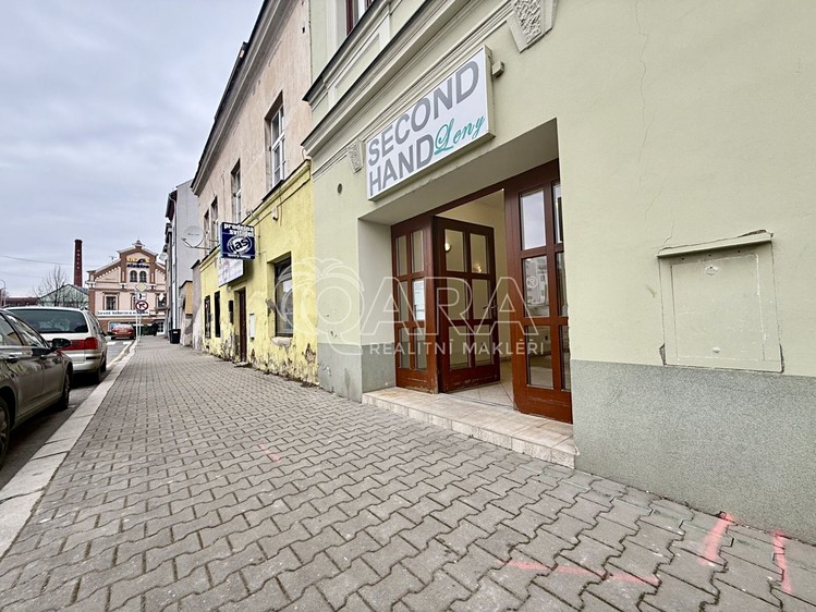 Pronájem obchodního prostoru 65 m² - foto 2