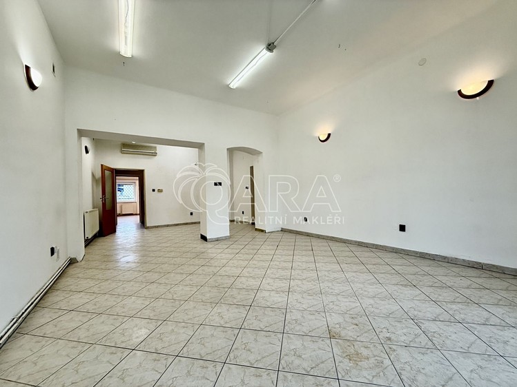 Pronájem obchodního prostoru 65 m² - foto 8