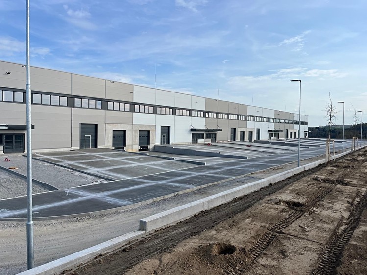 Pronájem skladového prostoru 10 540 m² - foto 1