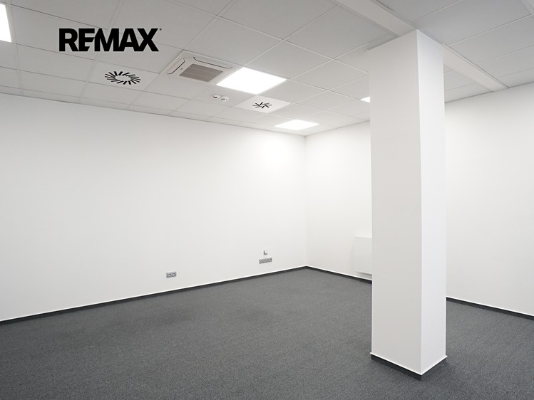 Pronájem kanceláře 416 m² - foto 3