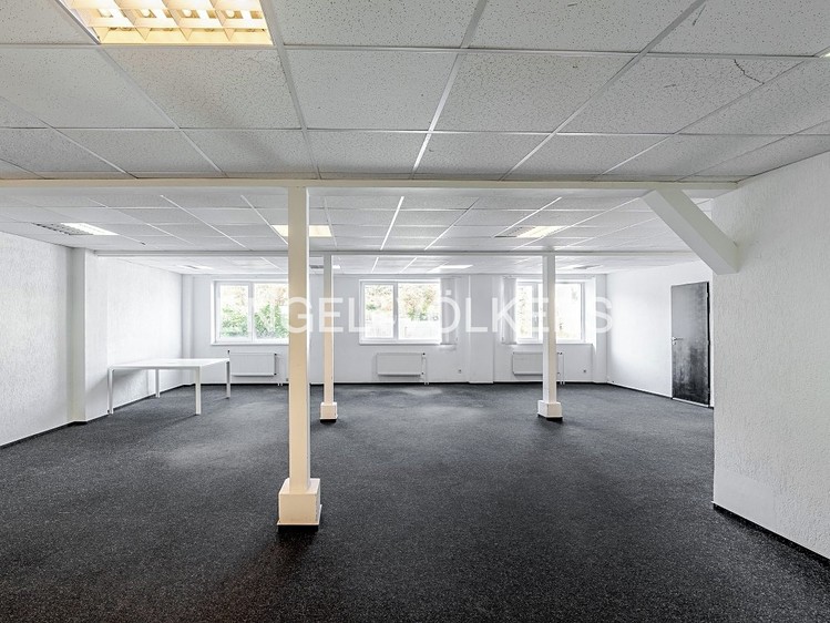 Pronájem kanceláře 92 m² - foto 4
