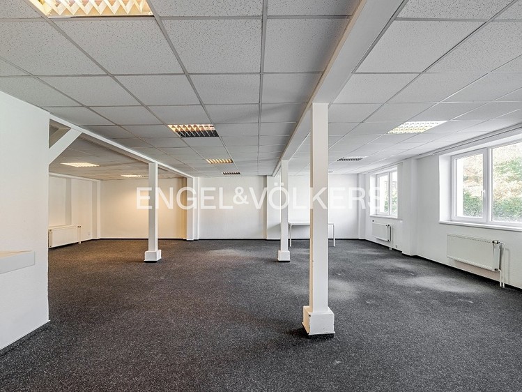 Pronájem kanceláře 92 m² - foto 5