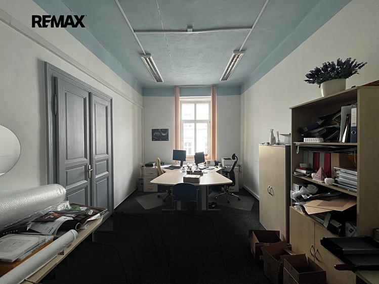 Pronájem kanceláře 67 m² - foto 8